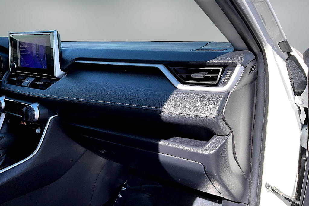 Thumbnail: 2025 Toyota RAV4 - 24
