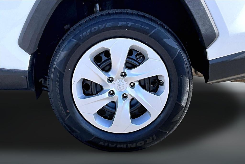 Thumbnail: 2025 Toyota RAV4 - 34