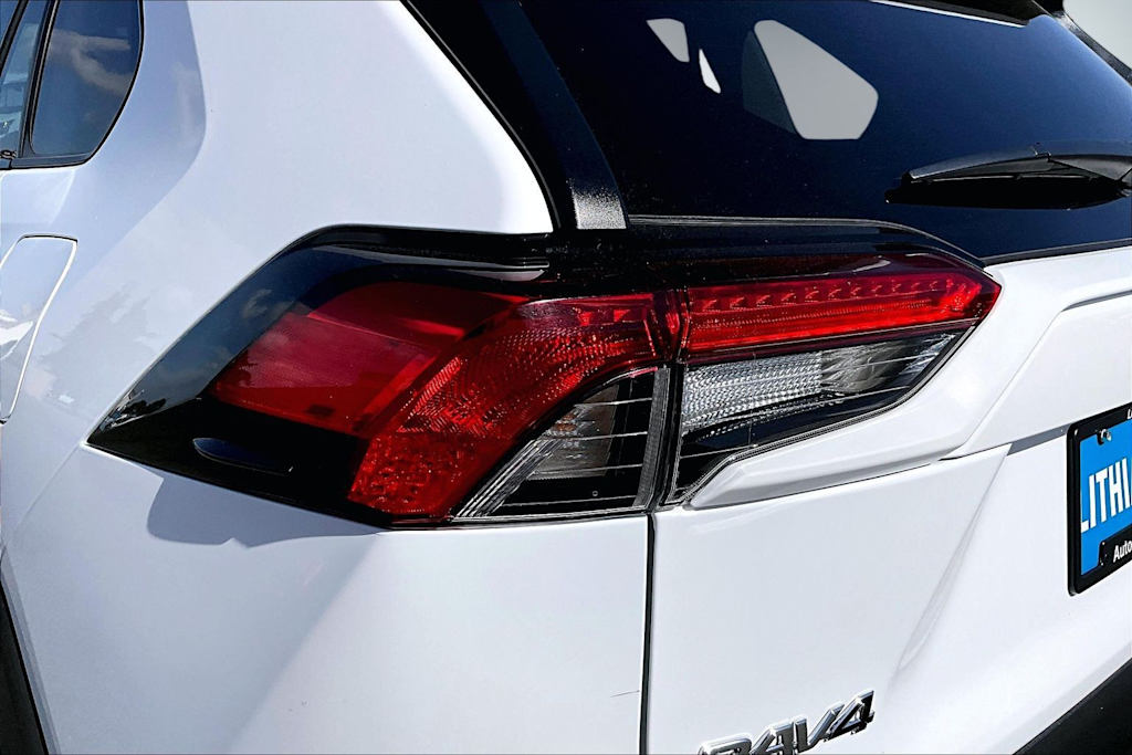 Thumbnail: 2025 Toyota RAV4 - 32