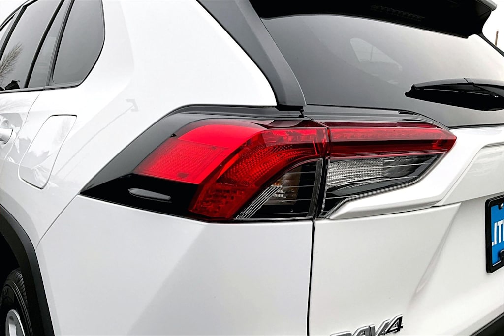 Thumbnail: 2024 Toyota RAV4 - 33