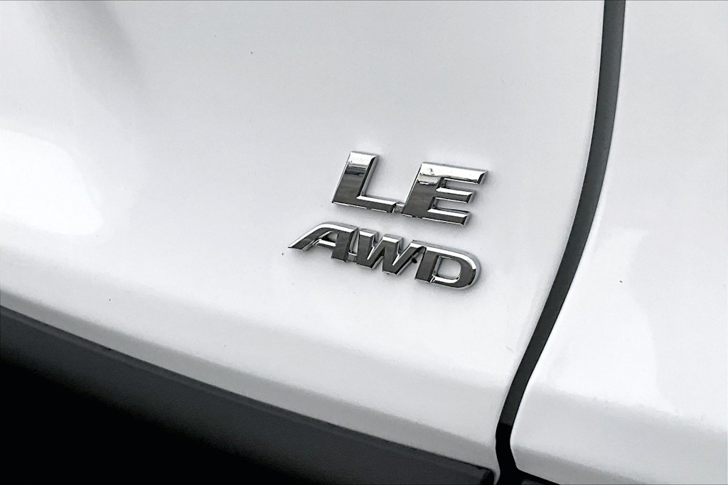 Thumbnail: 2024 Toyota RAV4 - 7