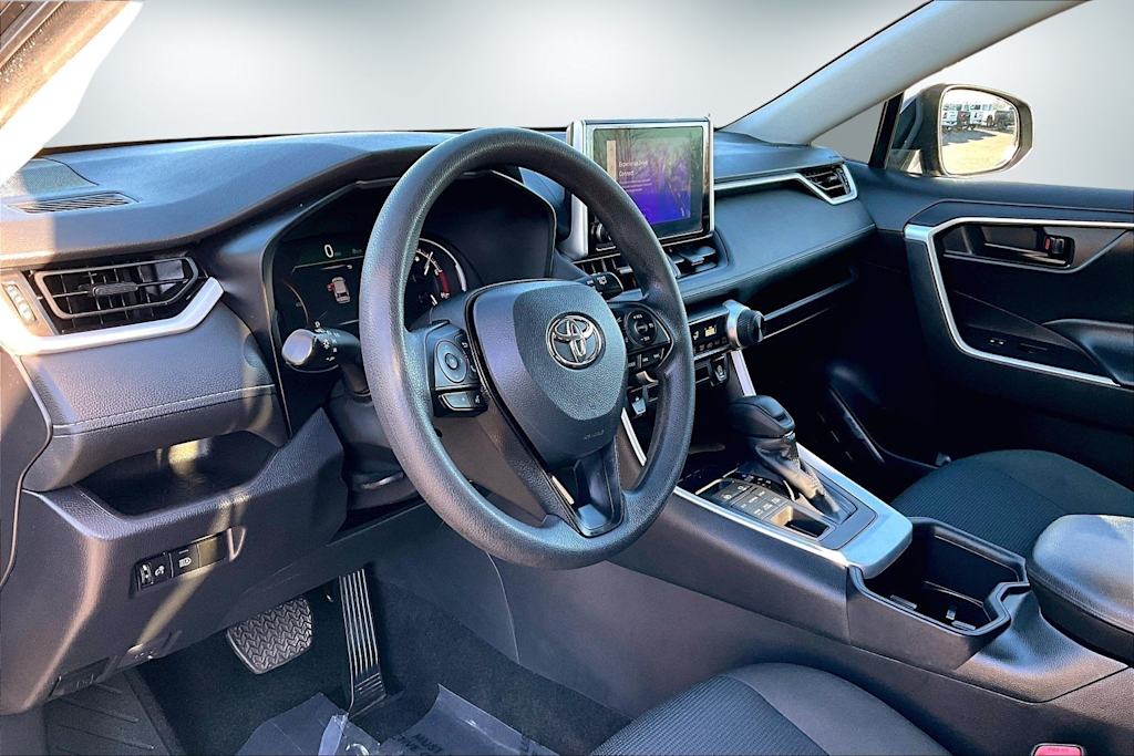 Thumbnail: 2024 Toyota RAV4 - 2