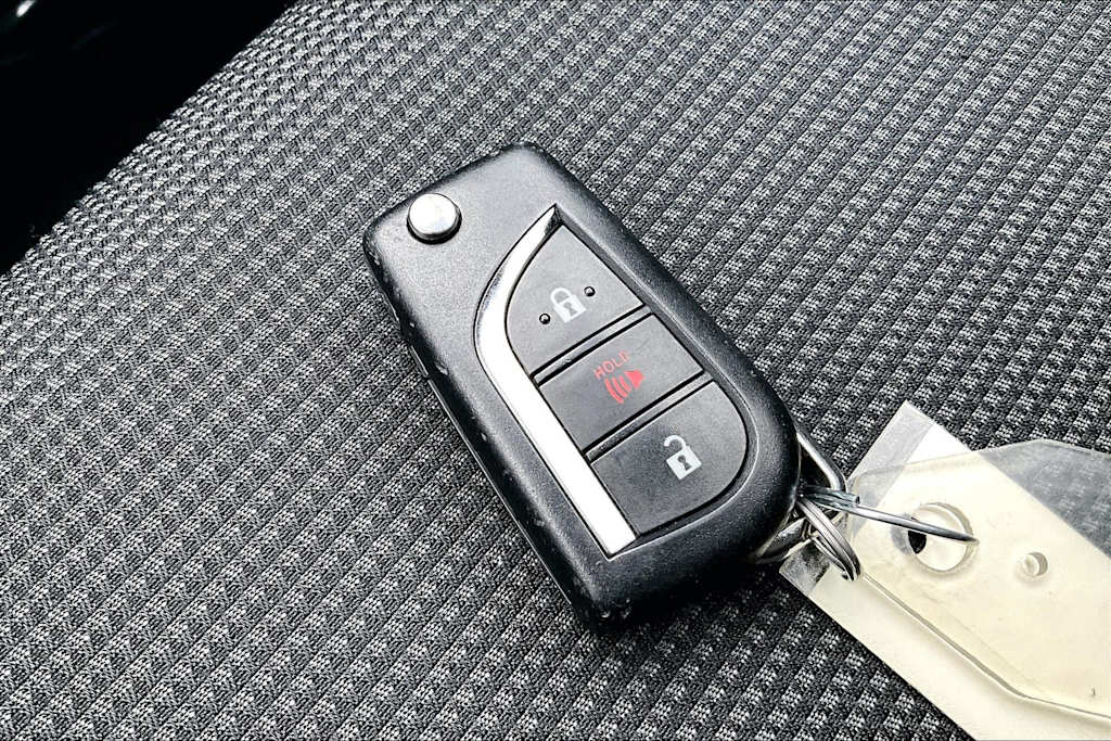 Thumbnail: 2024 Toyota RAV4 - 20