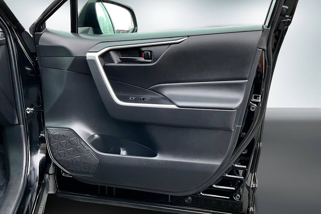 Thumbnail: 2024 Toyota RAV4 - 28