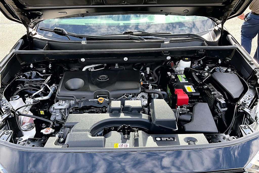 Thumbnail: 2025 Toyota RAV4 - 8
