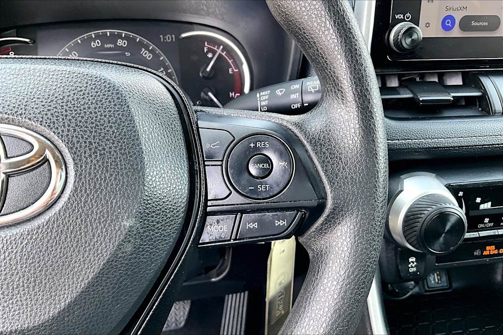 Thumbnail: 2025 Toyota RAV4 - 24