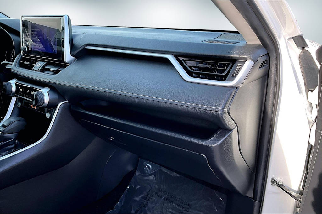 Thumbnail: 2024 Toyota RAV4 - 24