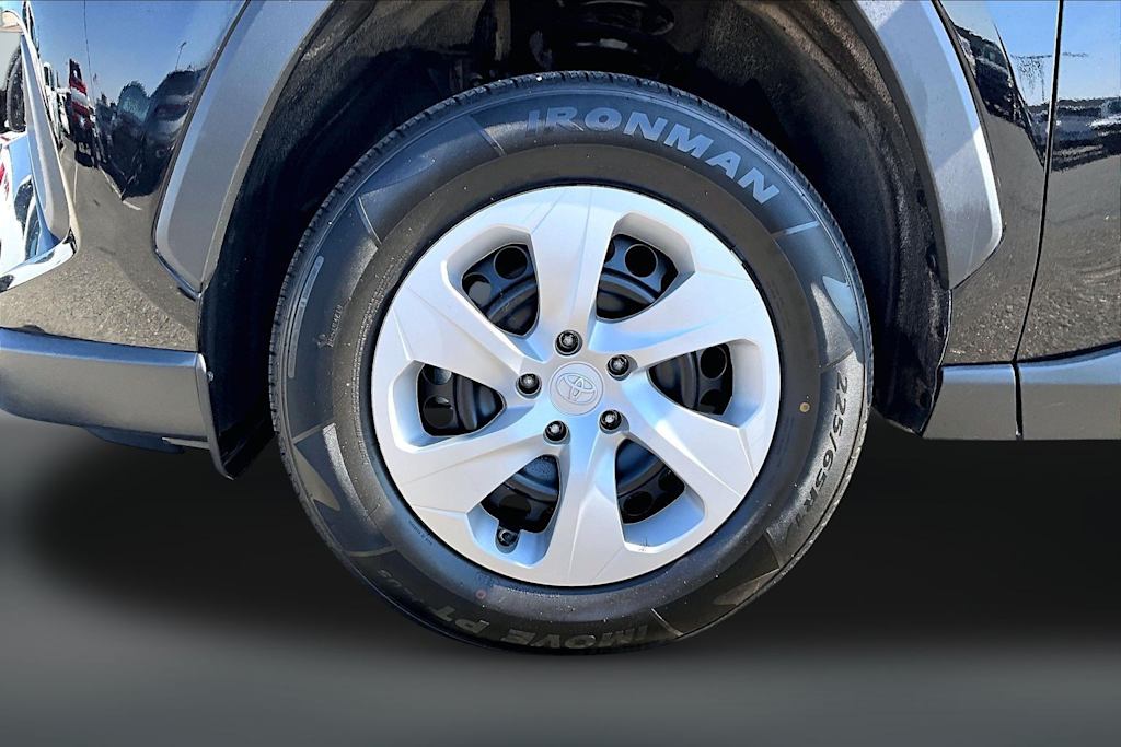 Thumbnail: 2025 Toyota RAV4 - 6