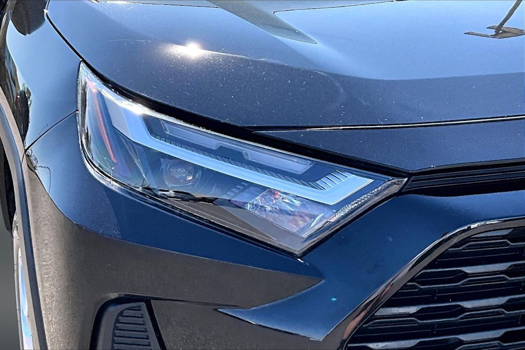 Thumbnail: 2025 Toyota RAV4 - 30
