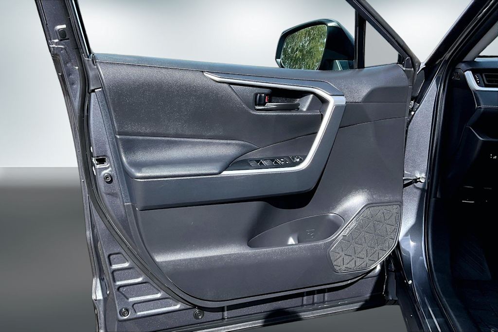Thumbnail: 2025 Toyota RAV4 - 27
