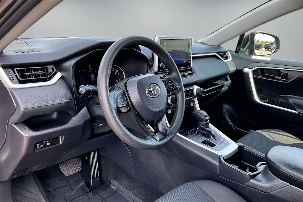 Thumbnail: 2025 Toyota RAV4 - 2