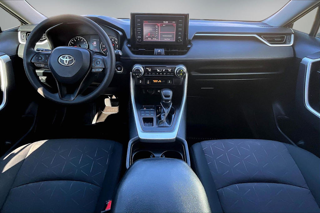 Thumbnail: 2019 Toyota RAV4 - 10