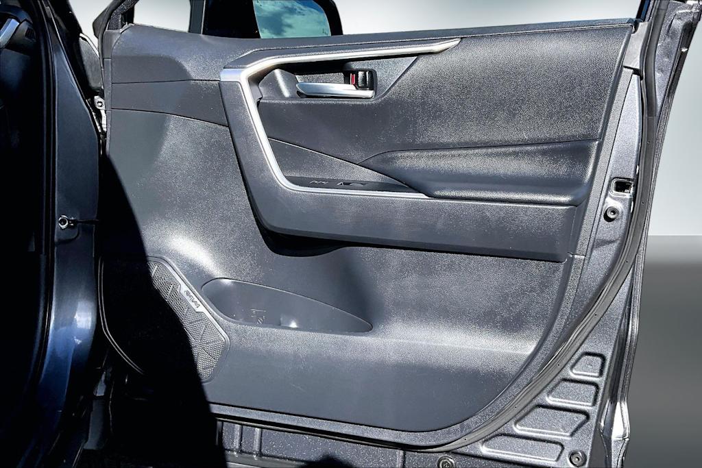 Thumbnail: 2019 Toyota RAV4 - 28
