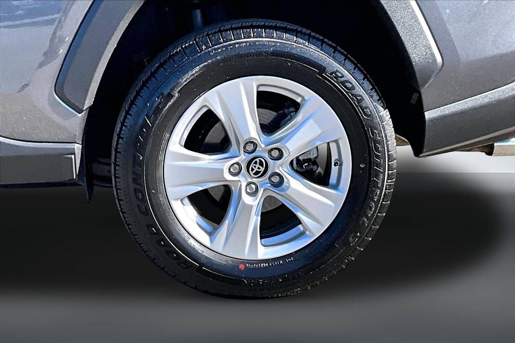Thumbnail: 2019 Toyota RAV4 - 34