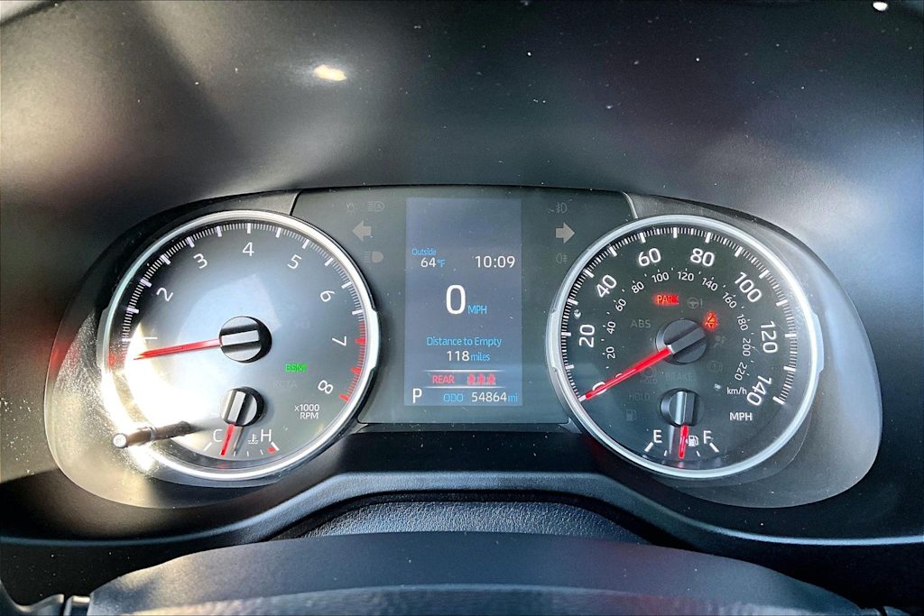 Thumbnail: 2019 Toyota RAV4 - 18