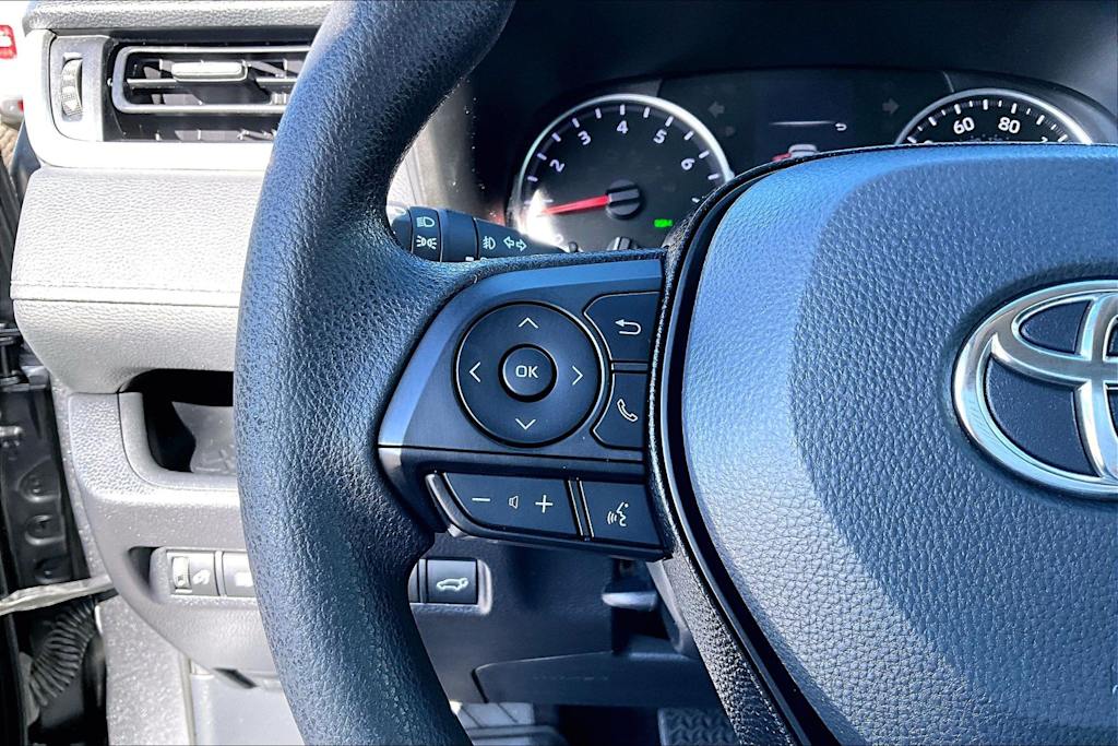 Thumbnail: 2019 Toyota RAV4 - 25