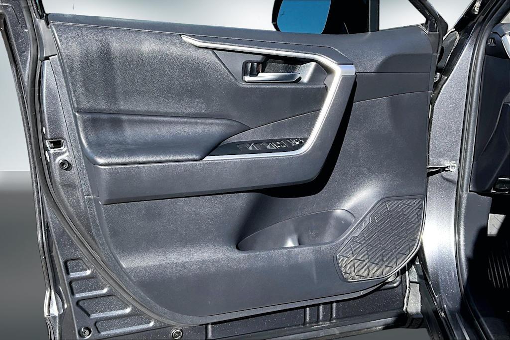 Thumbnail: 2019 Toyota RAV4 - 27