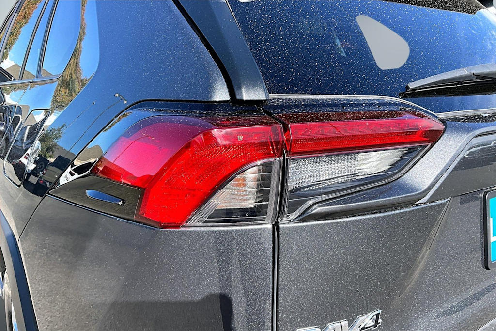 Thumbnail: 2019 Toyota RAV4 - 32