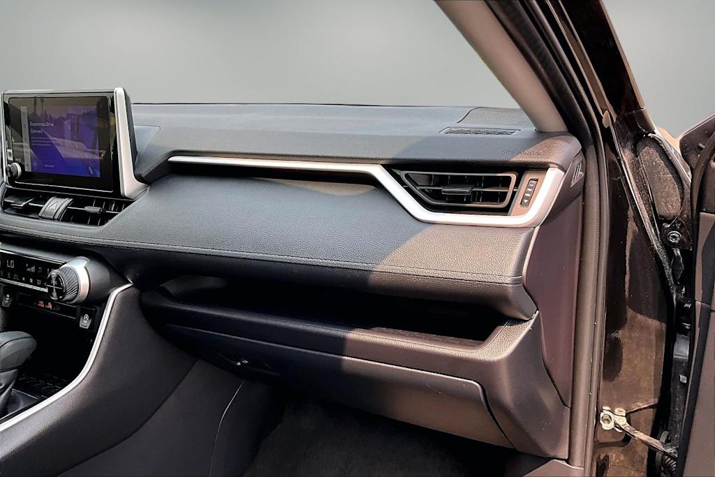 Thumbnail: 2025 Toyota RAV4 - 24
