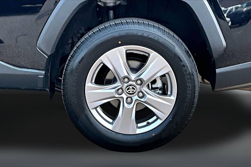 Thumbnail: 2025 Toyota RAV4 - 34