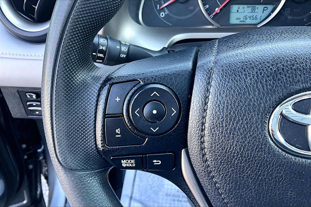 Thumbnail: 2015 Toyota RAV4 - 24