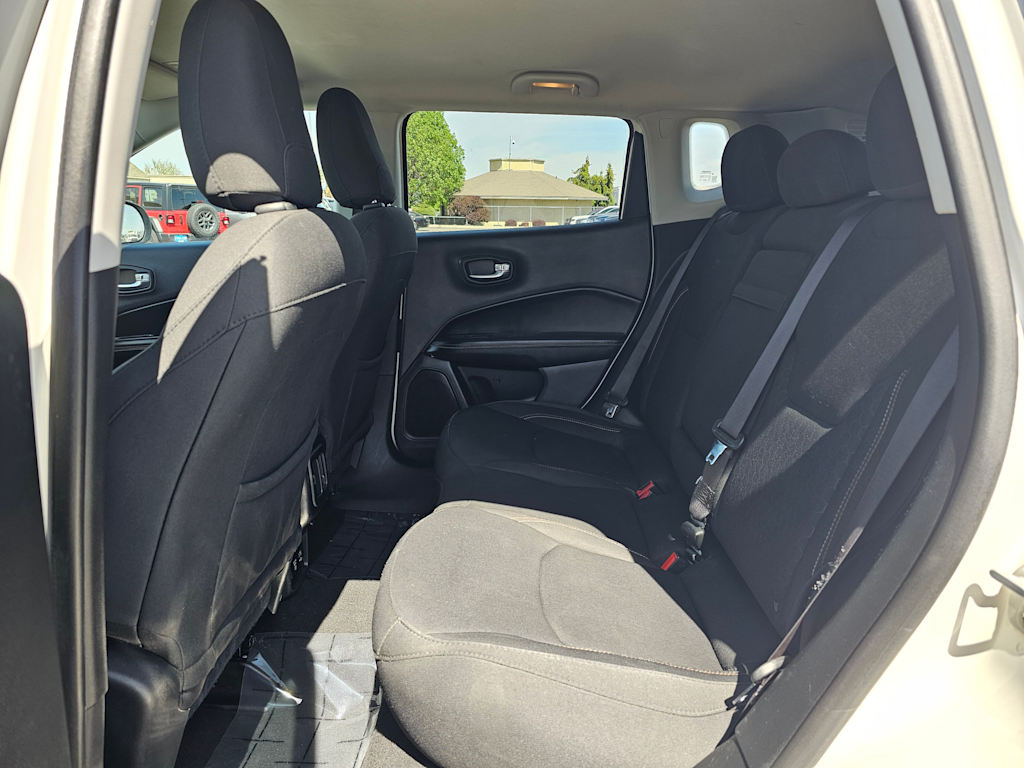 2019 Jeep Compass Sport 22