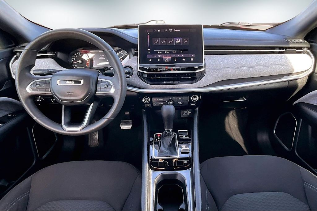 Thumbnail: 2023 Jeep Compass - 10