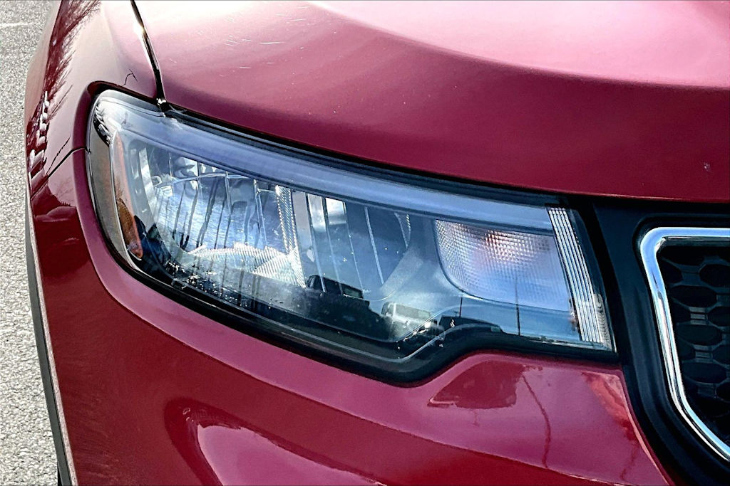 Thumbnail: 2023 Jeep Compass - 32