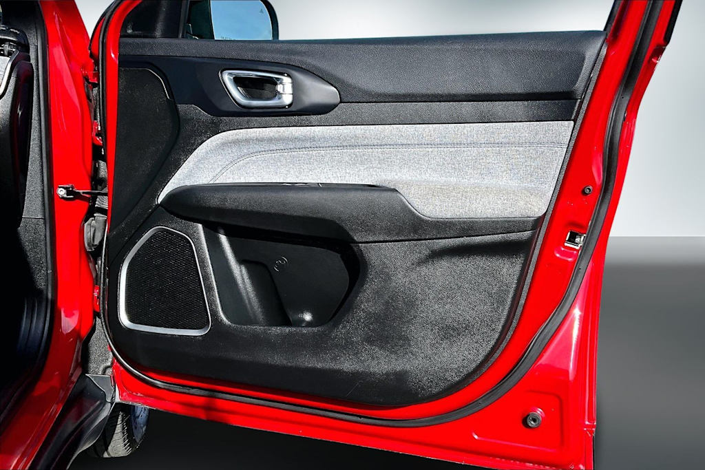 Thumbnail: 2023 Jeep Compass - 28