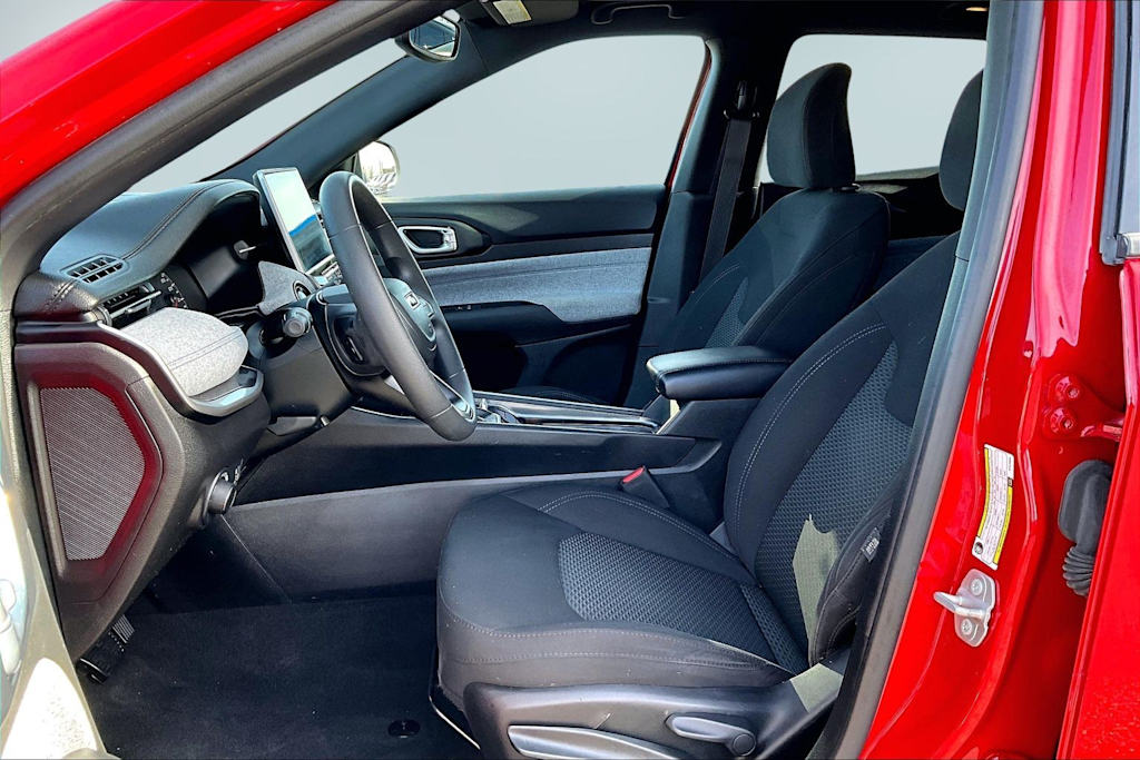 Thumbnail: 2023 Jeep Compass - 11