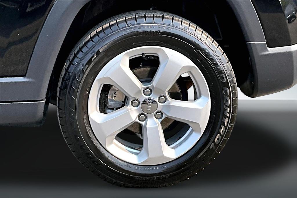 Thumbnail: 2017 Jeep Compass - 31
