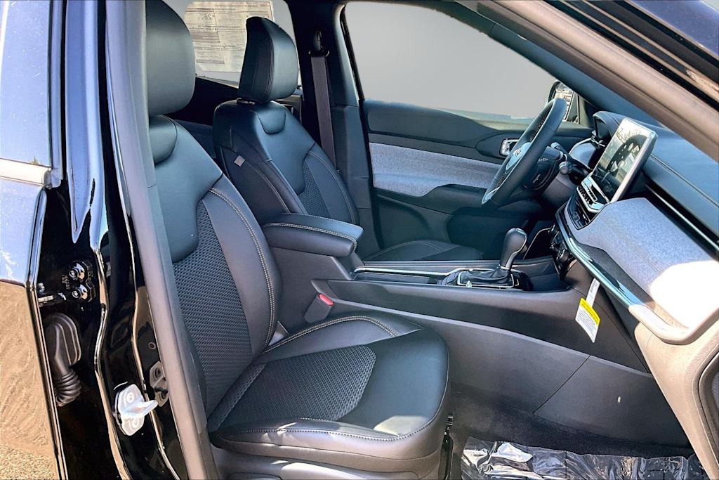 Thumbnail: 2026 Jeep Compass - 21