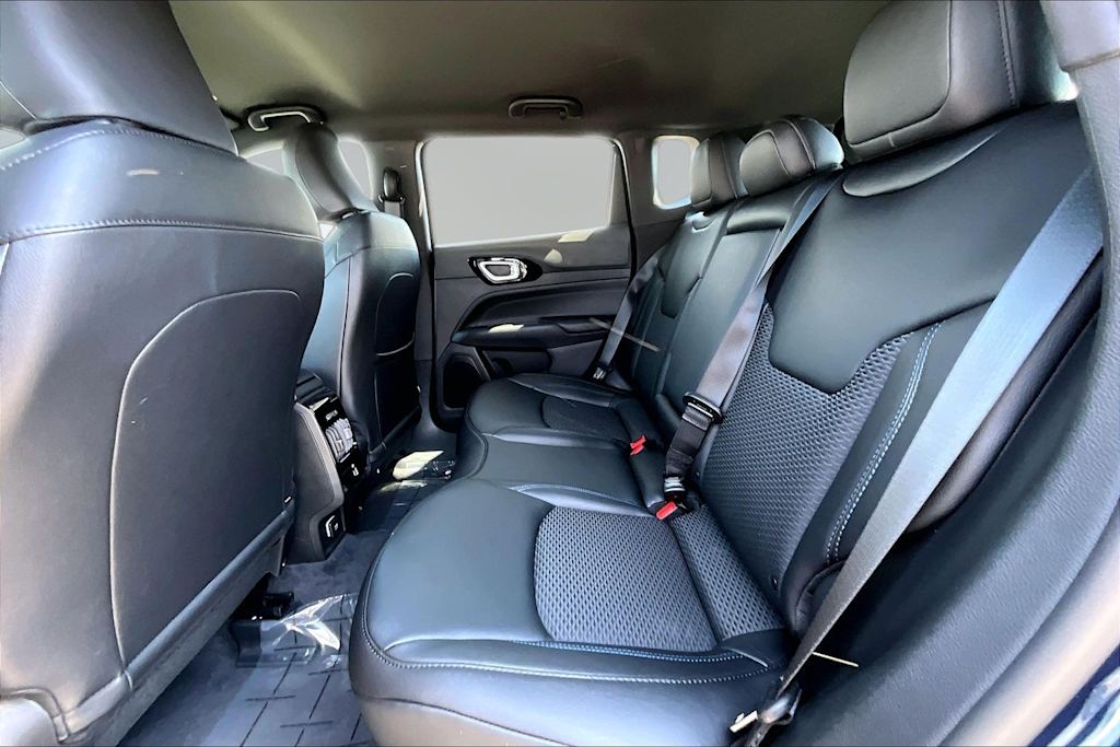 Thumbnail: 2026 Jeep Compass - 20