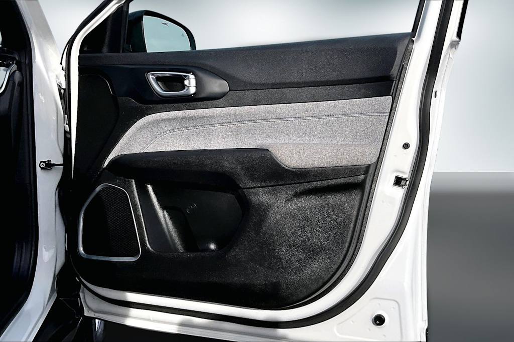 Thumbnail: 2024 Jeep Compass - 28