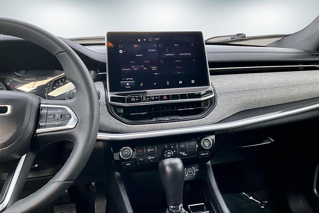 Thumbnail: 2024 Jeep Compass - 16