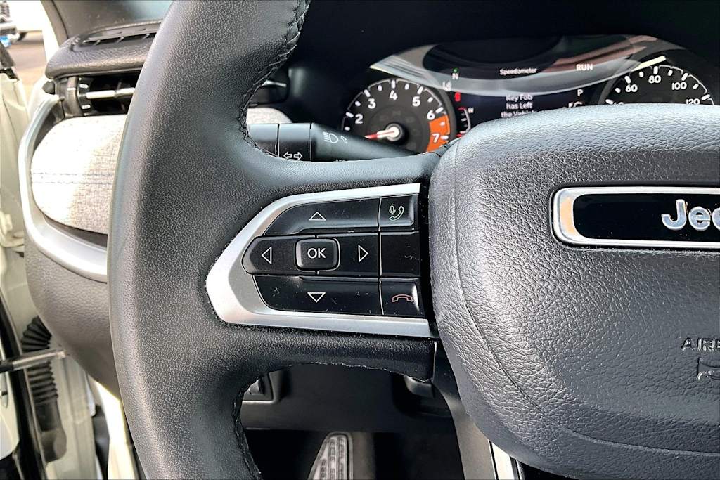 Thumbnail: 2024 Jeep Compass - 24