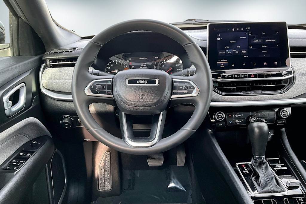 Thumbnail: 2024 Jeep Compass - 14