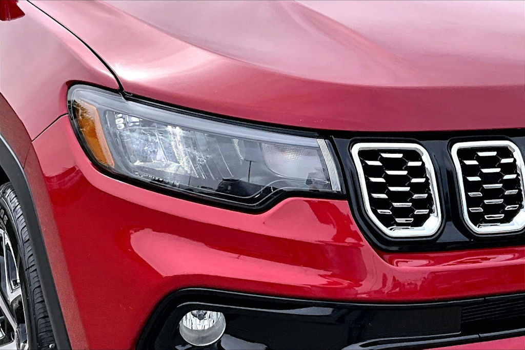 Thumbnail: 2025 Jeep Compass - 31