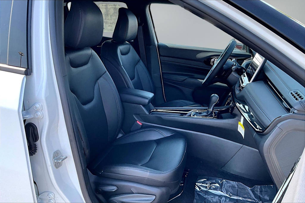 Thumbnail: 2026 Jeep Compass - 12