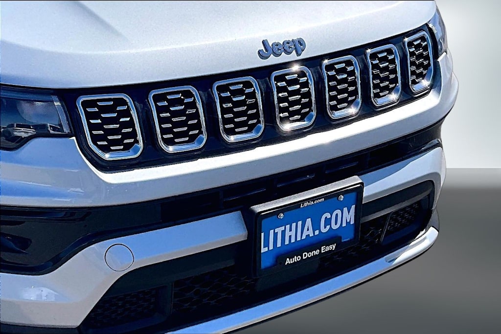 Thumbnail: 2025 Jeep Compass - 34