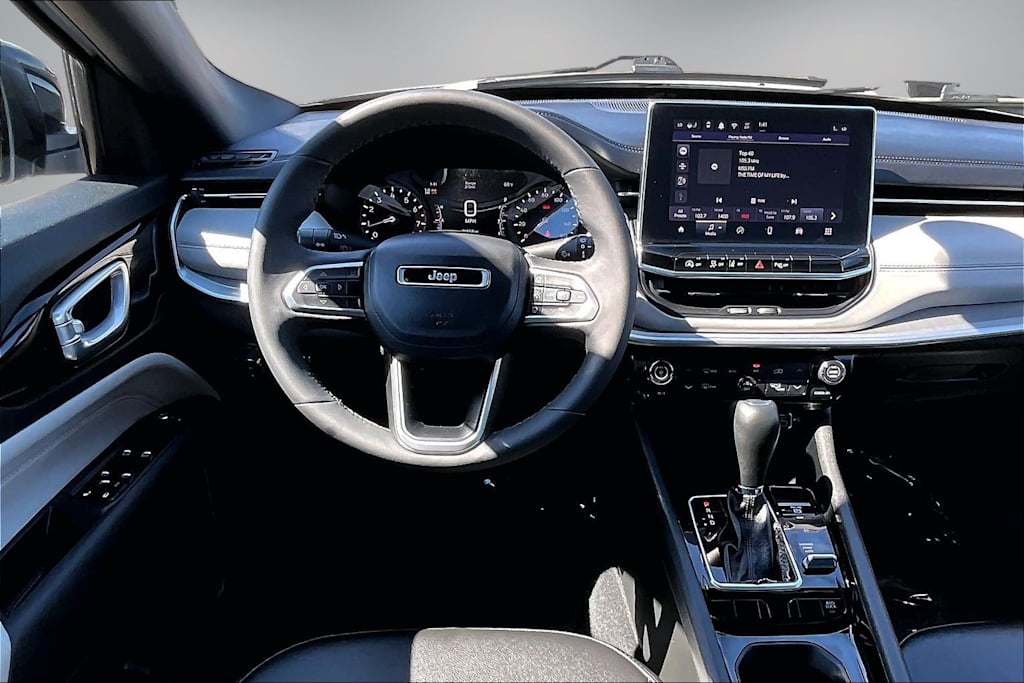Thumbnail: 2025 Jeep Compass - 14
