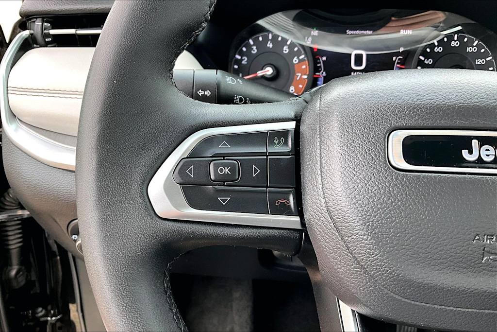 Thumbnail: 2025 Jeep Compass - 24