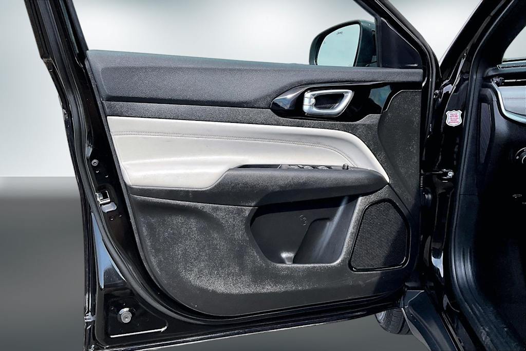 Thumbnail: 2025 Jeep Compass - 27