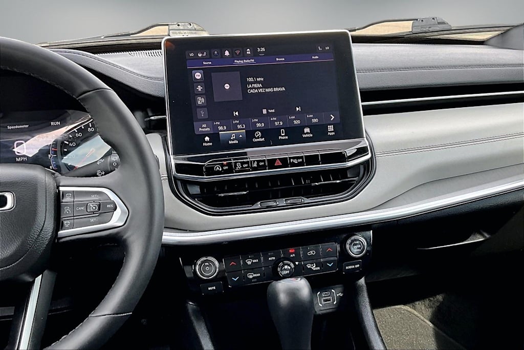 Thumbnail: 2025 Jeep Compass - 15
