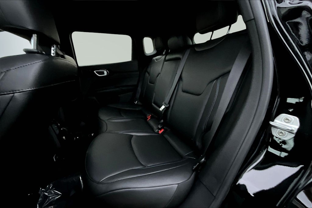 Thumbnail: 2026 Jeep Compass - 22