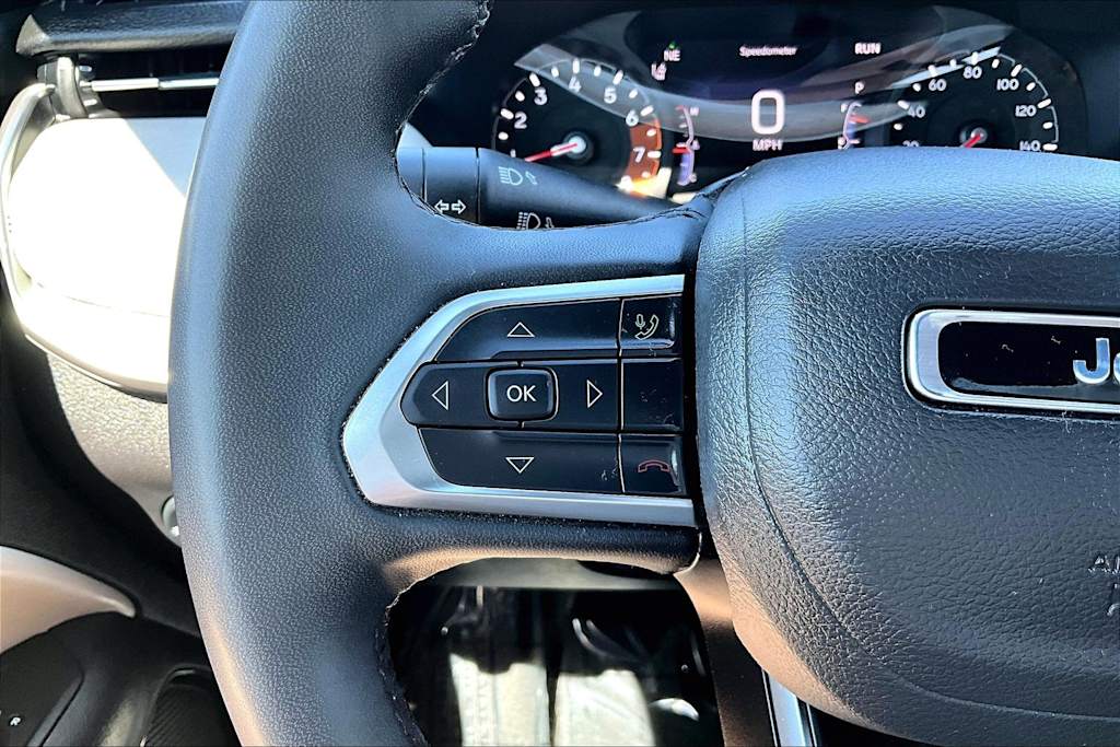 Thumbnail: 2025 Jeep Compass - 25