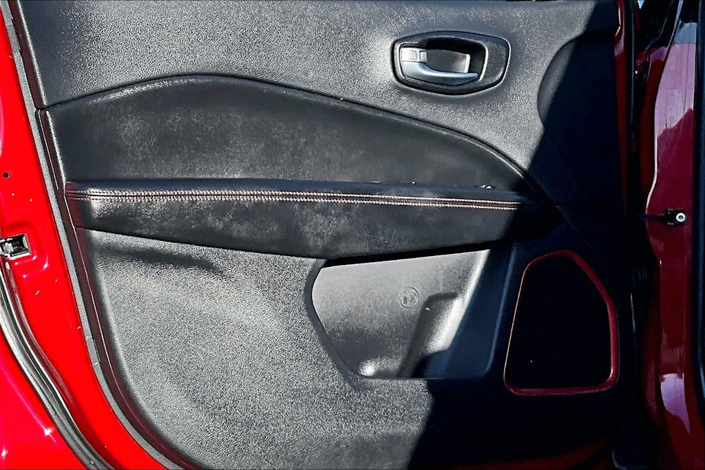 Thumbnail: 2021 Jeep Compass - 27