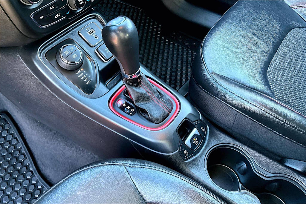 Thumbnail: 2021 Jeep Compass - 17