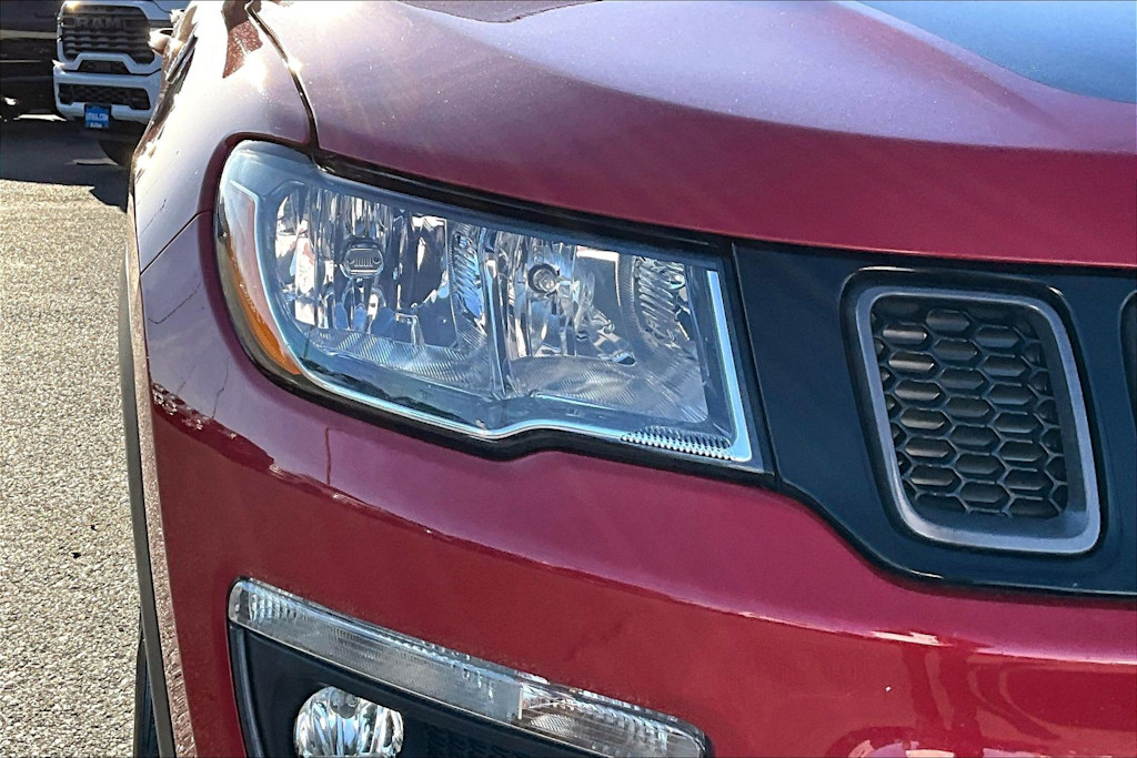 Thumbnail: 2021 Jeep Compass - 31