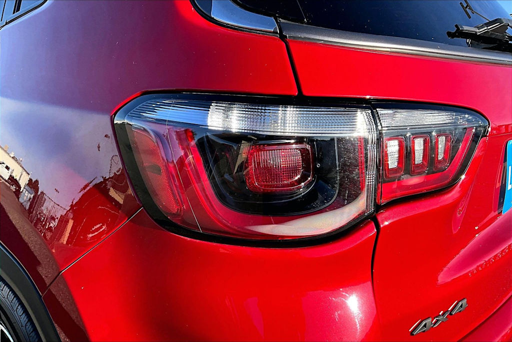 Thumbnail: 2021 Jeep Compass - 32